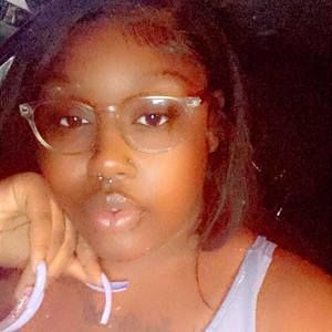 Meet your Posher, Kyra